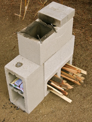Concrete block rocket stove | Yet Another Unitarian Universalist
